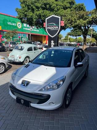PEUGEOT 207 1.6 ESCAPADE 16V FLEX 4P MANUAL PEUGEOT 207 1.6 ESCAPADE 16V FLEX 4P MANUAL